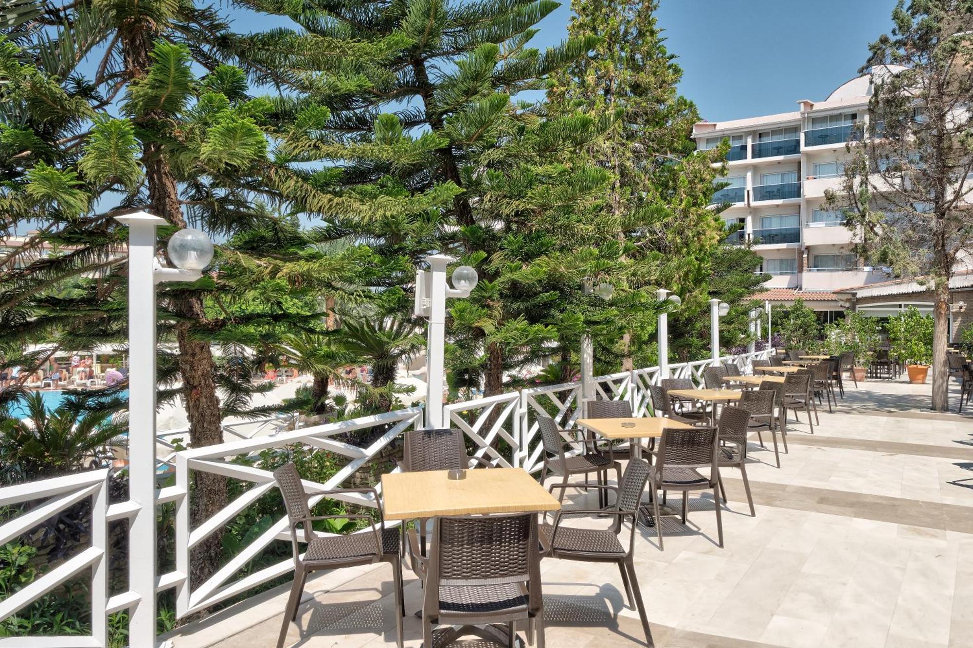 Seaden Corolla Hotel Side Exterior photo